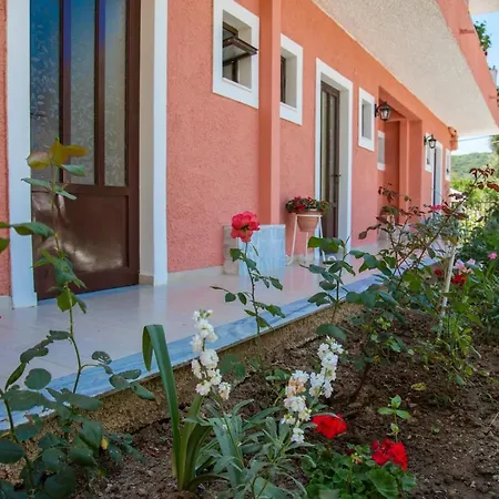 Apartment Costas *