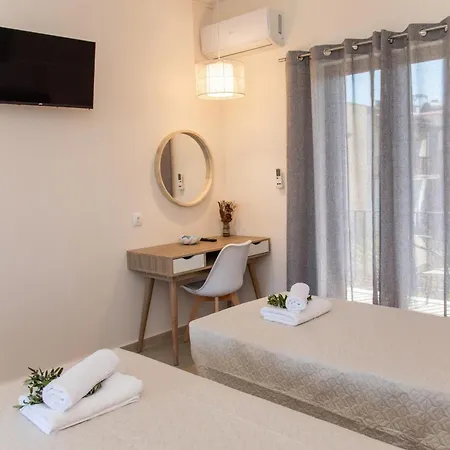 Costas Apartment Mesongí