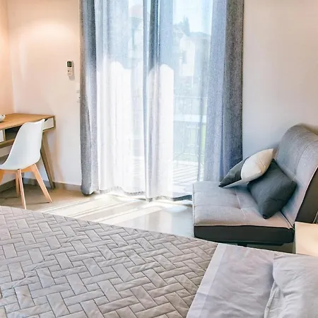 Costas Apartament Mesongí