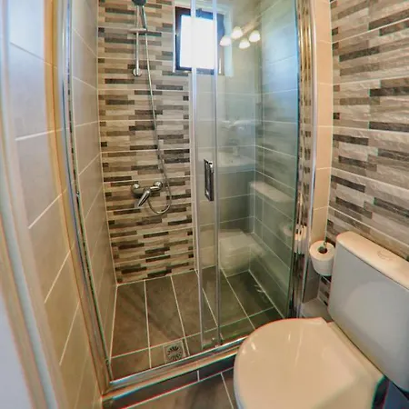 Costas Apartament Mesongí